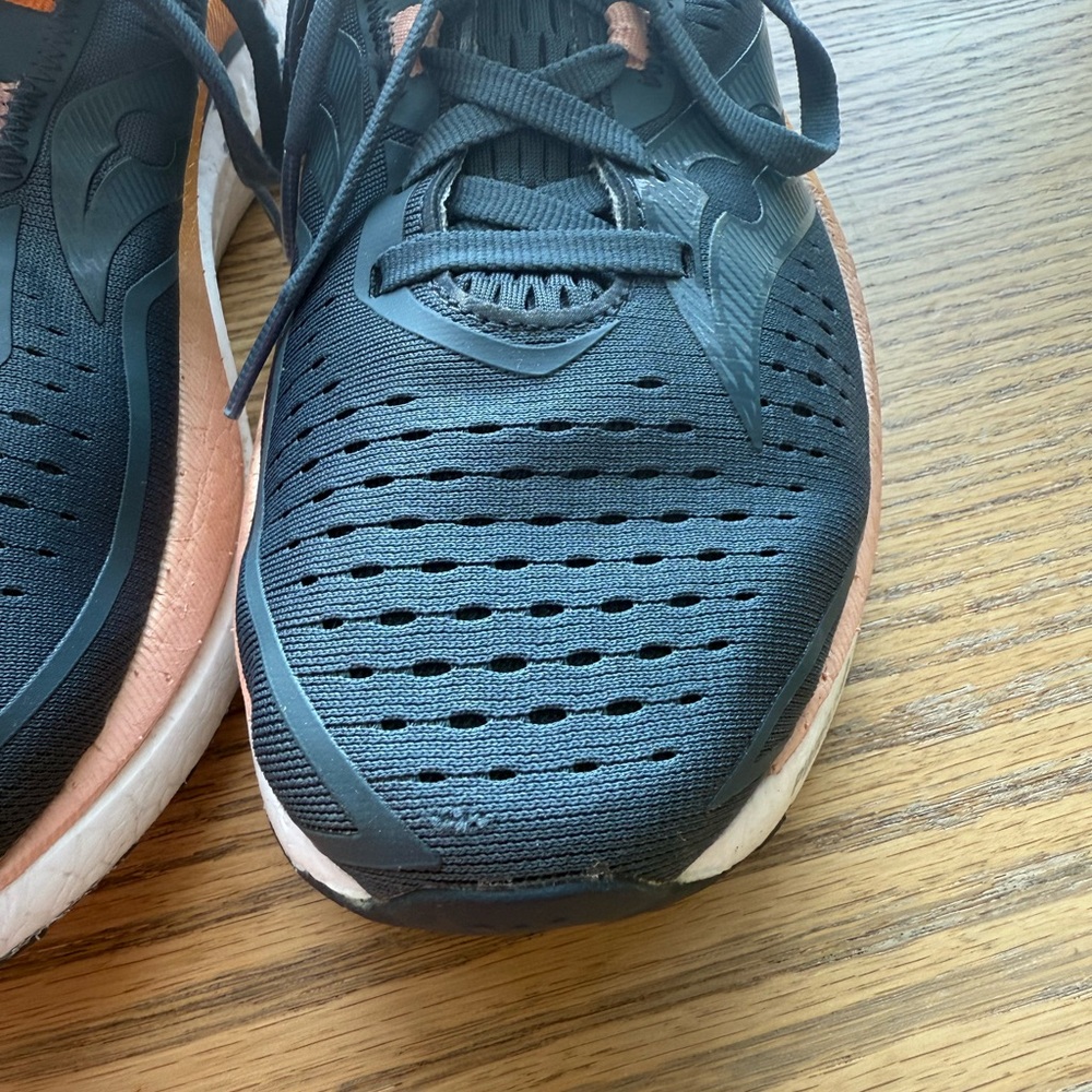 Saucony Endorphin Speed 3 Charcoal and Tangerine Athletic Sneakers - Picture 2 of 10